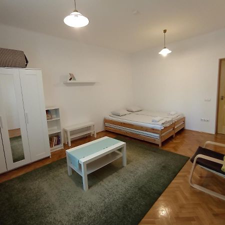 Gizella Apartman Eger Extérieur photo