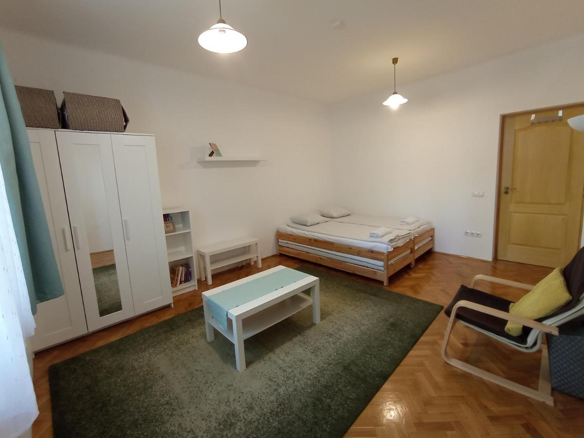 Gizella Apartman Eger Extérieur photo